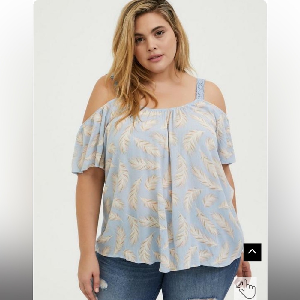 TORRID SIZE 2 2X 18-20 GAUZE COLD SHOULDER TOP WORN ONCE